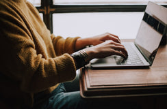 TOEFL Exam Guide: iBT Format, Scores &amp; How It Compares to IELTS