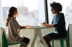 English Conversation Skills: From Small Talk to Deep Discussion