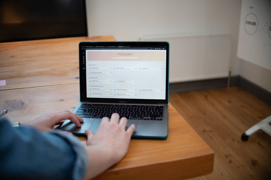 Business Email Writing in English: Templates, Tone and Common Mistakes
